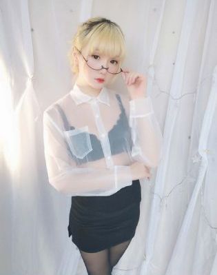 丰满少妇在线播放bd日韩电影_HDBD在线观看