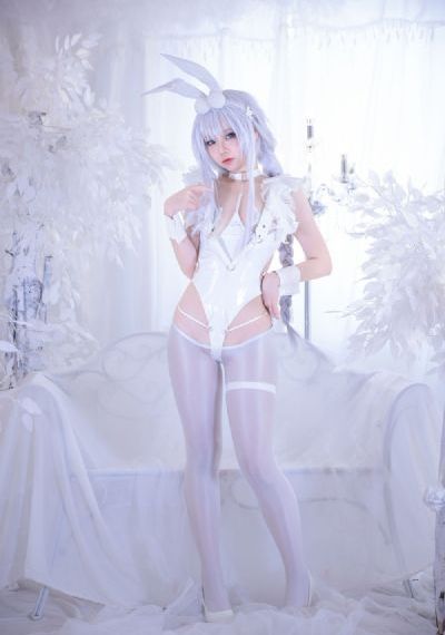 国产精品自线在线播放_720高清完整版