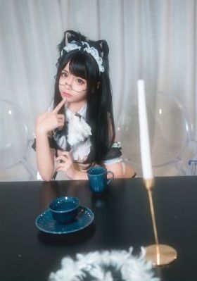 少妇人妻系列久久_剧情片免费电视剧