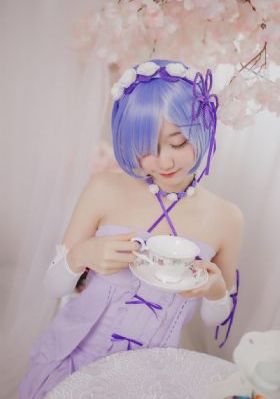 欧美精品在线观看免费_超清日本电影免费